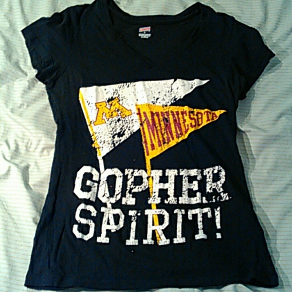 U of M Gophers Graphic Top