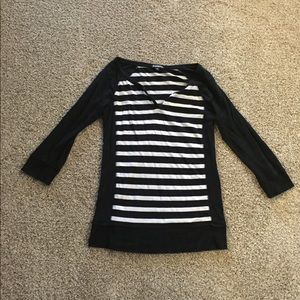 Bundle Express 3/4 black tee and coral 3/4 shirt