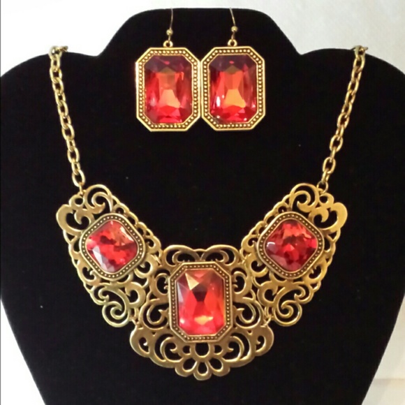 Necklace and earrings