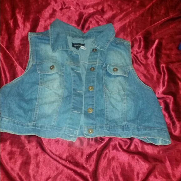 Crop top denim jacket