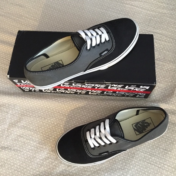 VANS-black and grey