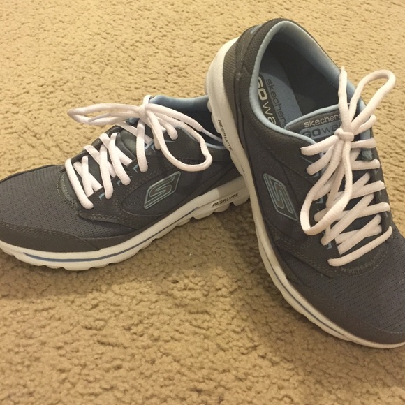 Skechers tennis shoes