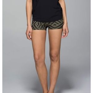 Lululemon Boogie Short *Full on Luxtreme