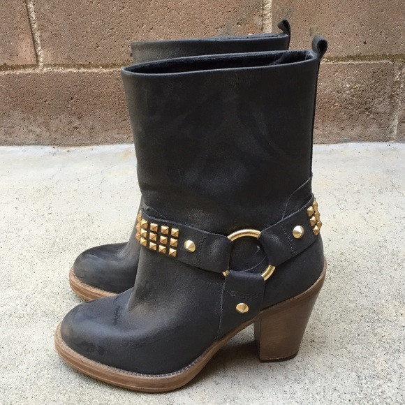 Steve Madden Boots