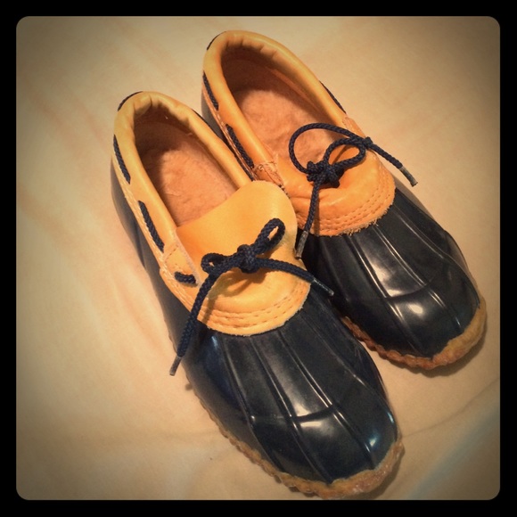 Slip on duck shoes bean boots