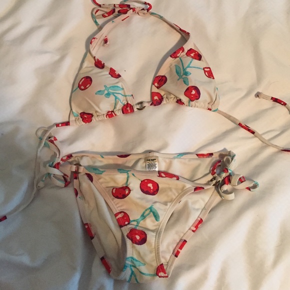 Bathing suit