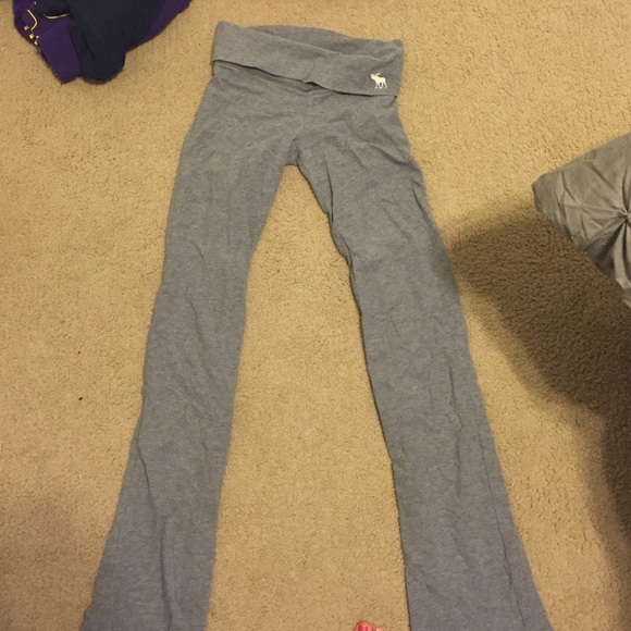 Kids Abercrombie yoga pants