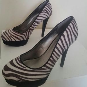 Guess Zebra print heels