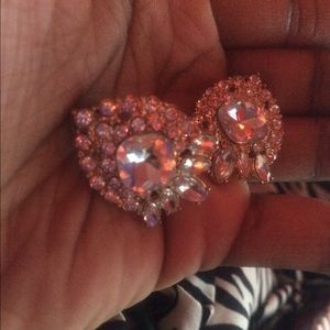 beautiful big diamond stud earrings 🌺