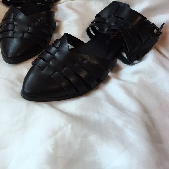 Sold🚫 - Picture 2 of 4