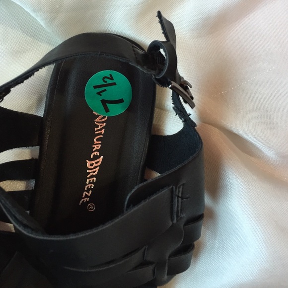 Sold🚫 - Picture 3 of 4