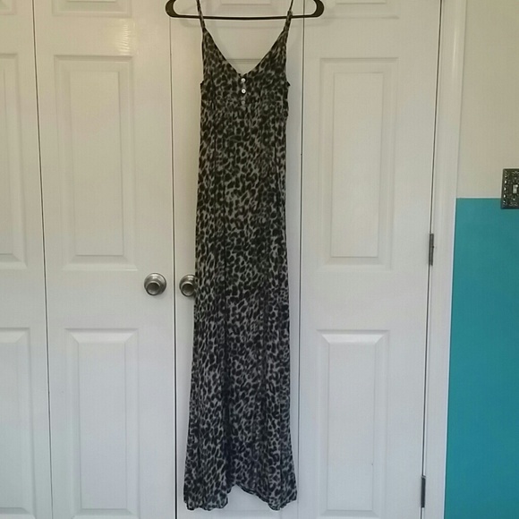 Dress - Picture 1 of 3
