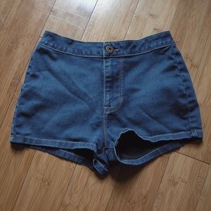 Bullhead High Rise Short Shorts