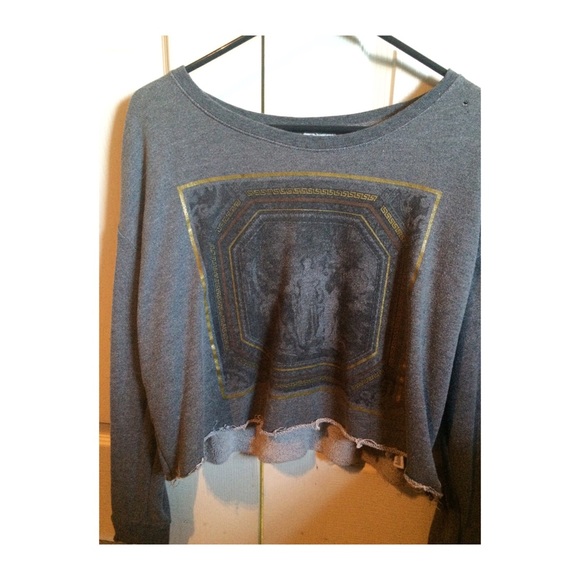Crop top sweater