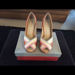 Damita K (Drmara) wedge heels.