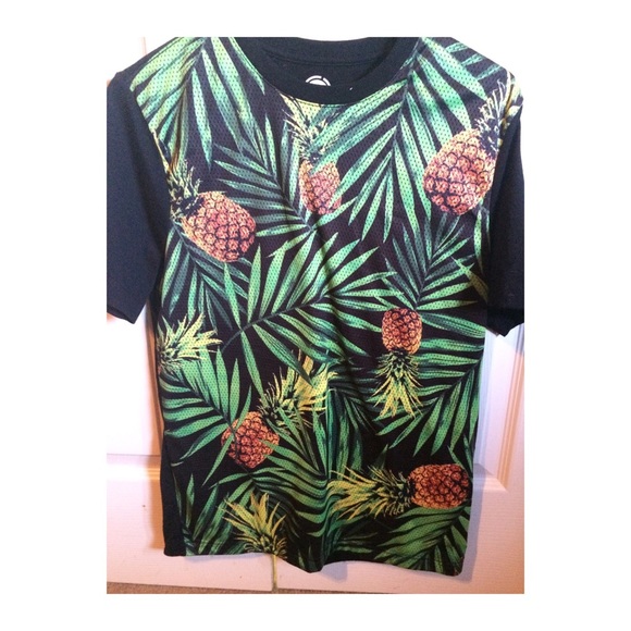 Pineapple shirt