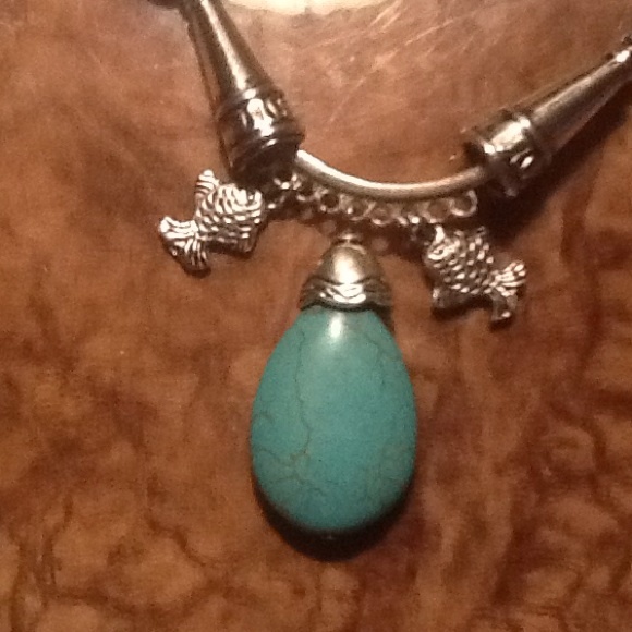 Two Fishes Tibetan Necklace. - Picture 2 of 4