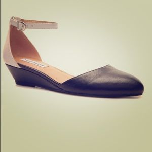 Steve Madden Inaa Flats