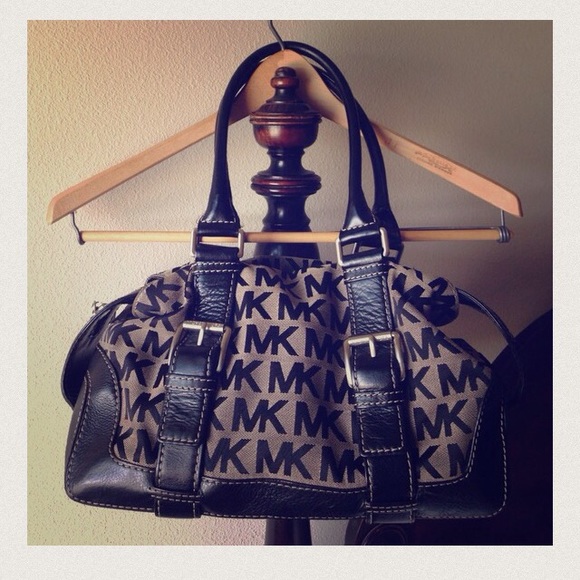Michael Kors Handbags - Michael Kors Handbag.