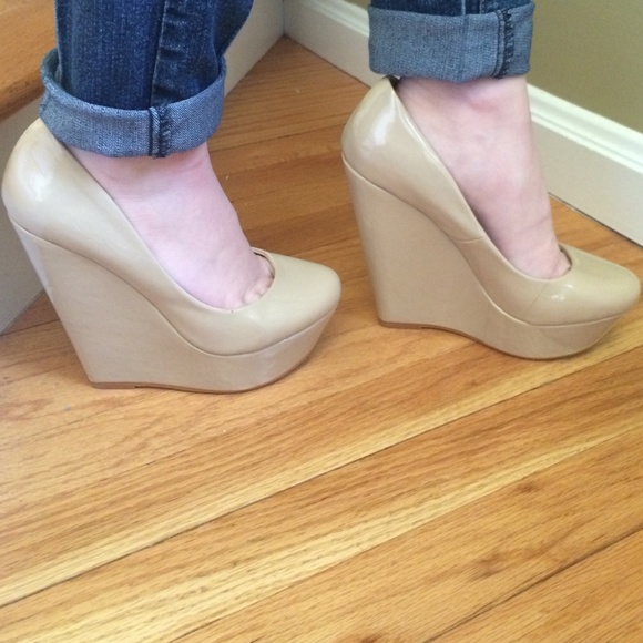 ALDO nude wedges