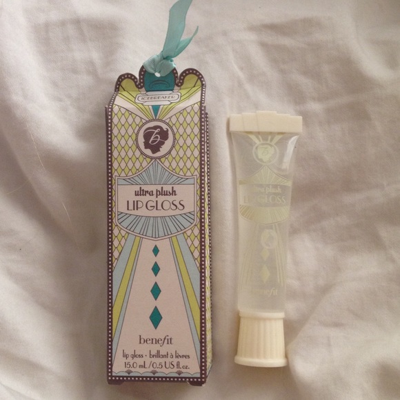 Benefit Ultra Plush Lip Gloss - Ice Breaker