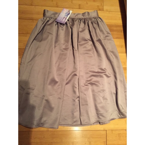 Lulu's Midi Skirt