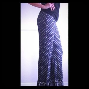 Patterned stretchy pants!