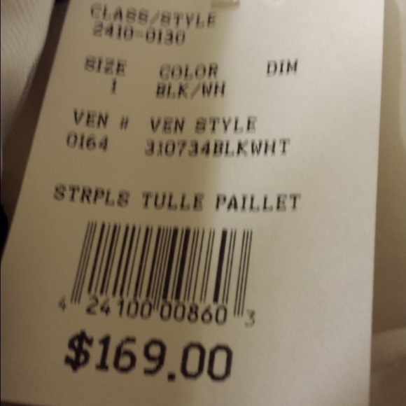 Black and white prom dress! - Picture 3 of 3