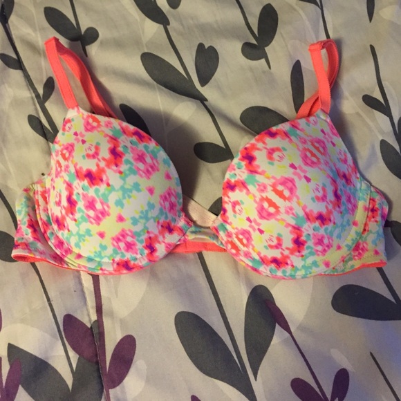 Everyday PINK bra - Picture 1 of 2