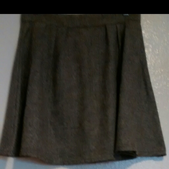 Grey skater skirt. Elastic waist. - Picture 3 of 3