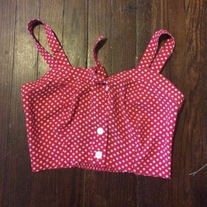 Pin-up crop top