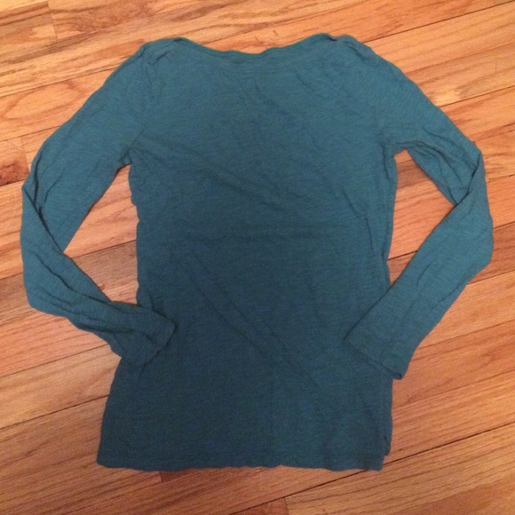 Long sleeve tee
