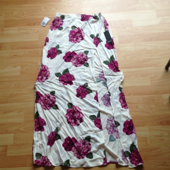 F21 floral maxi skirt with high slit
