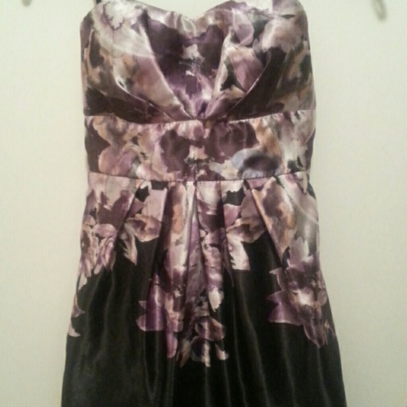 Dress - Picture 4 of 4