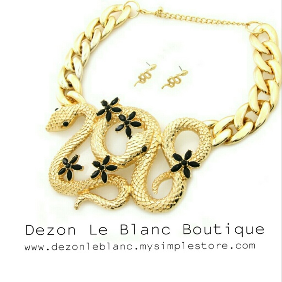 Snake Necklace Set