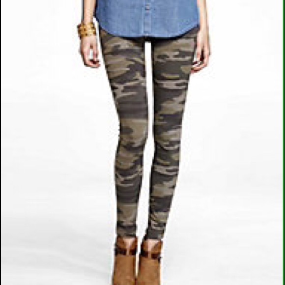 Express Camo Leggings
