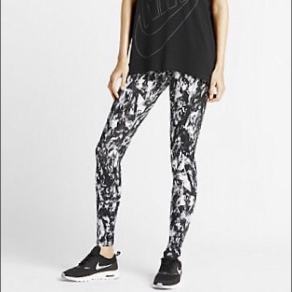 Nike Pants - Nike Leg-A-See Mishmash Tights Leggings