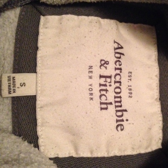 Grey A&F hoodie - Picture 3 of 3
