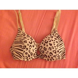 ✋🏼HOLD✋🏼 victoria secret bra