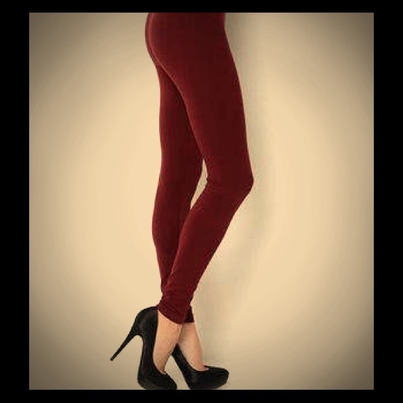 Leggins. Burgundy color. One size fit all.