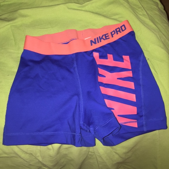 Nike Pants - Nike pros