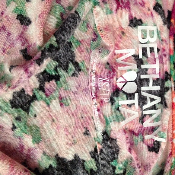 Bethany Mota, Floral, Crop Top - Picture 3 of 3