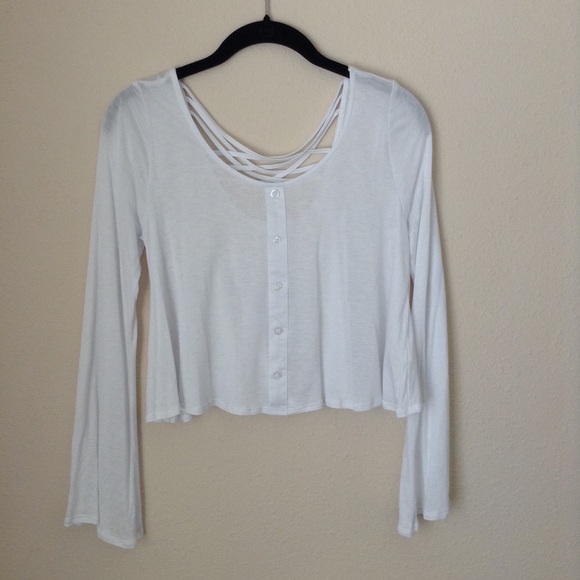 Tops - White crop top with bell sleeves