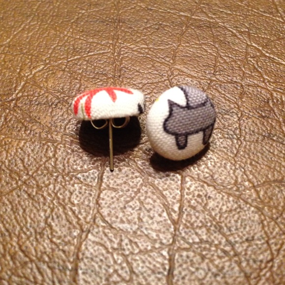 Button earrings. Buy 3 for $5. - Picture 2 of 2