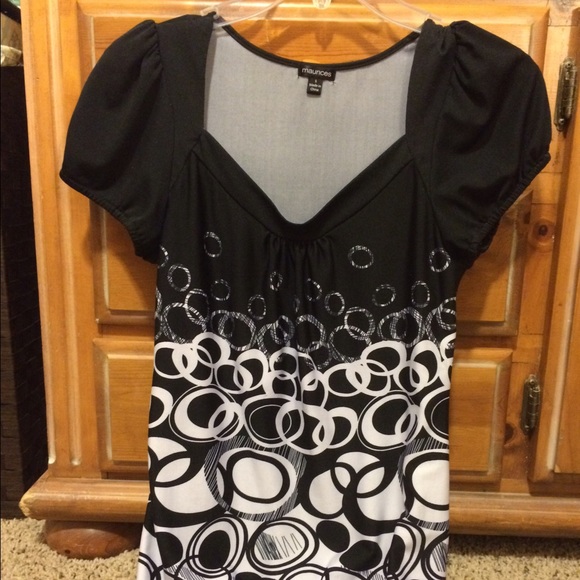 Black & white fashion top