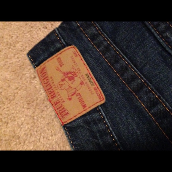 Size 27 True Religion jeans- excellent condition-