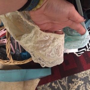 Bralettes black and cream