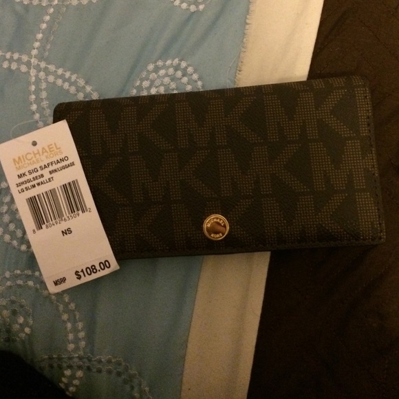 Authentic MK slim wallet