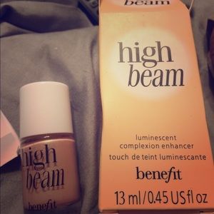 Benefit High Beam