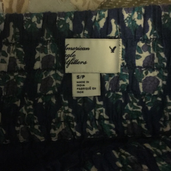 American Eagle Floral Skirt 🌼 - Picture 2 of 2